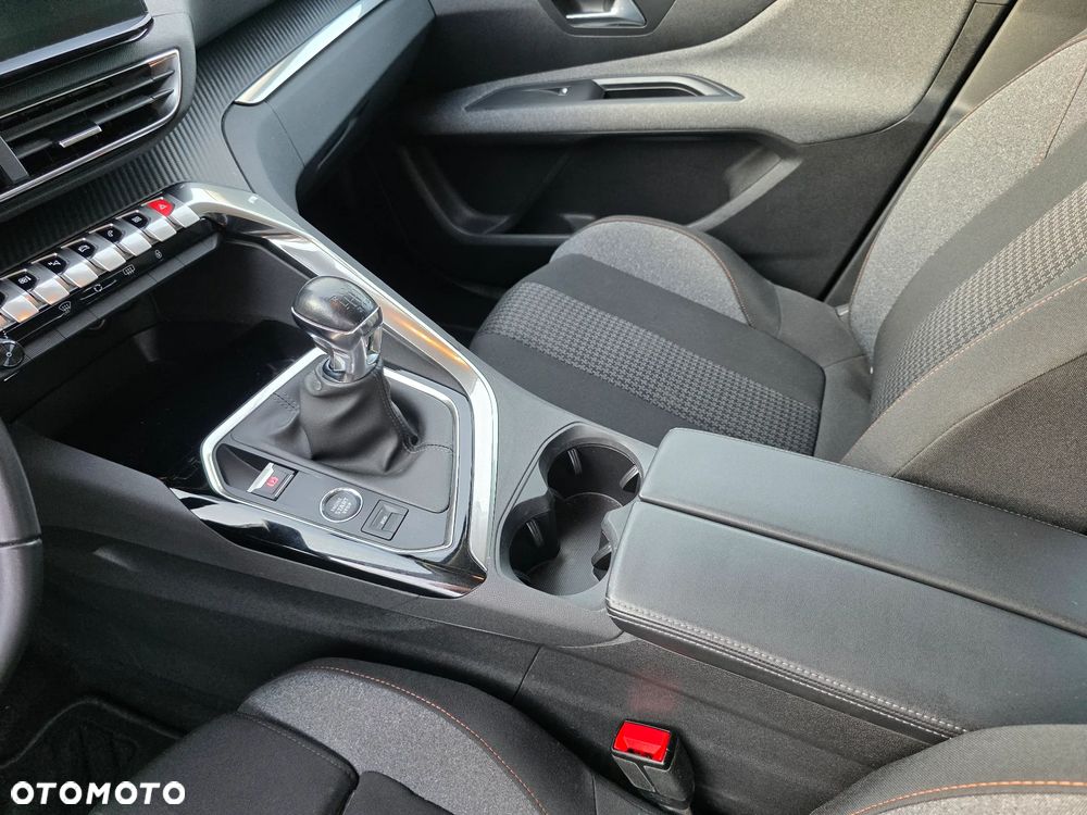 Peugeot 3008 BlueHDi 130 Stop & Start Active Business-Paket - 23
