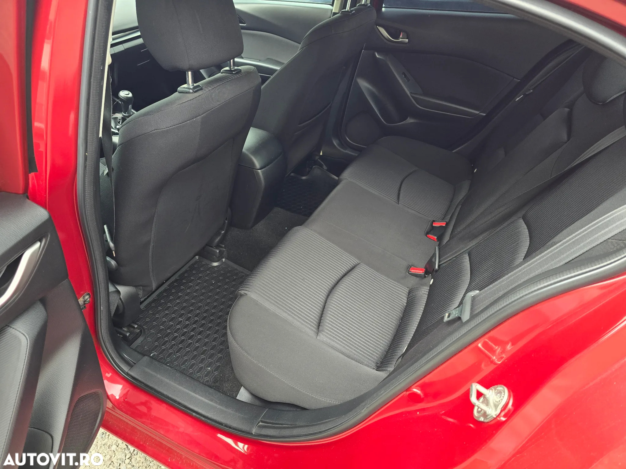 Mazda 3 - 10