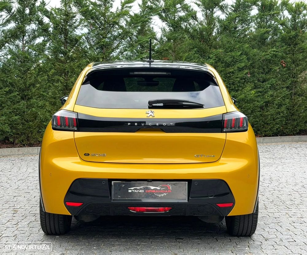 Peugeot e-208 GT Pack - 8