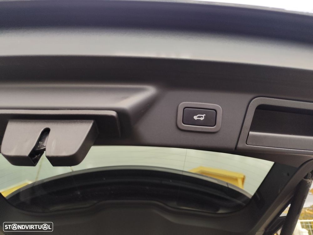 Land Rover Range Rover Velar 2.0d R-Dynamic - 31