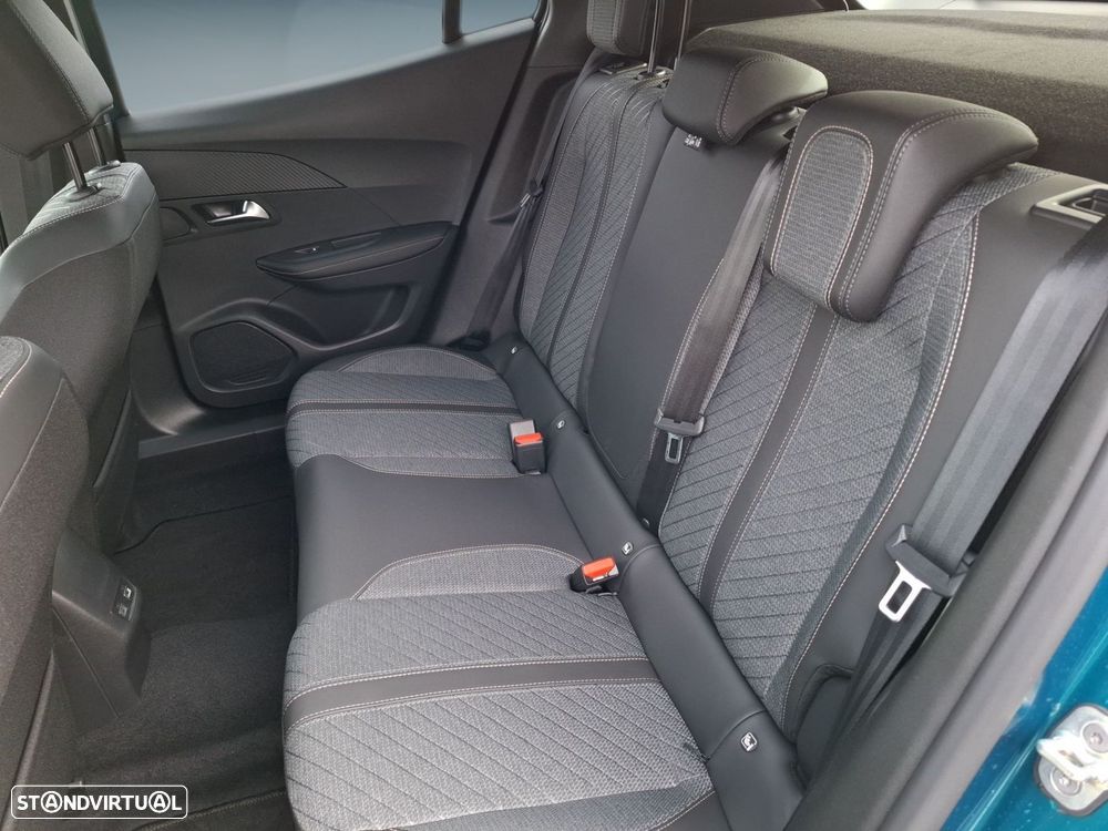 Peugeot 2008 1.2 PureTech Allure - 14