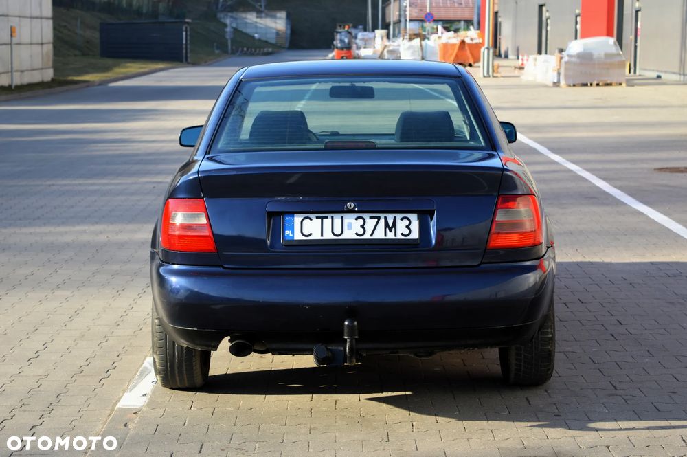 Audi A4 Limousine - 31