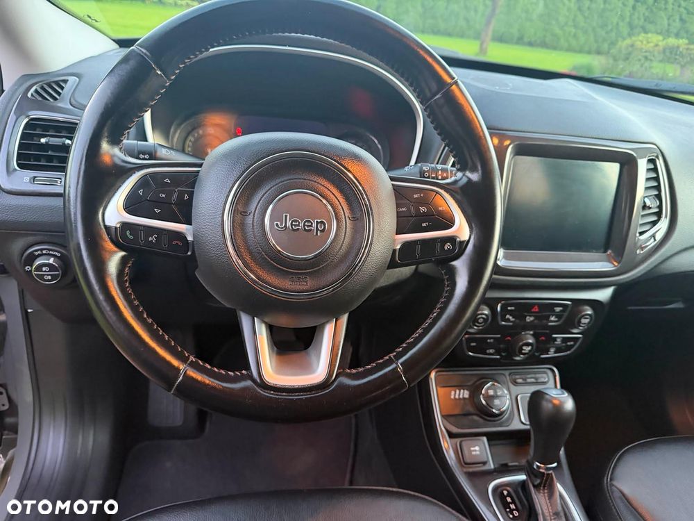 Jeep Compass - 14