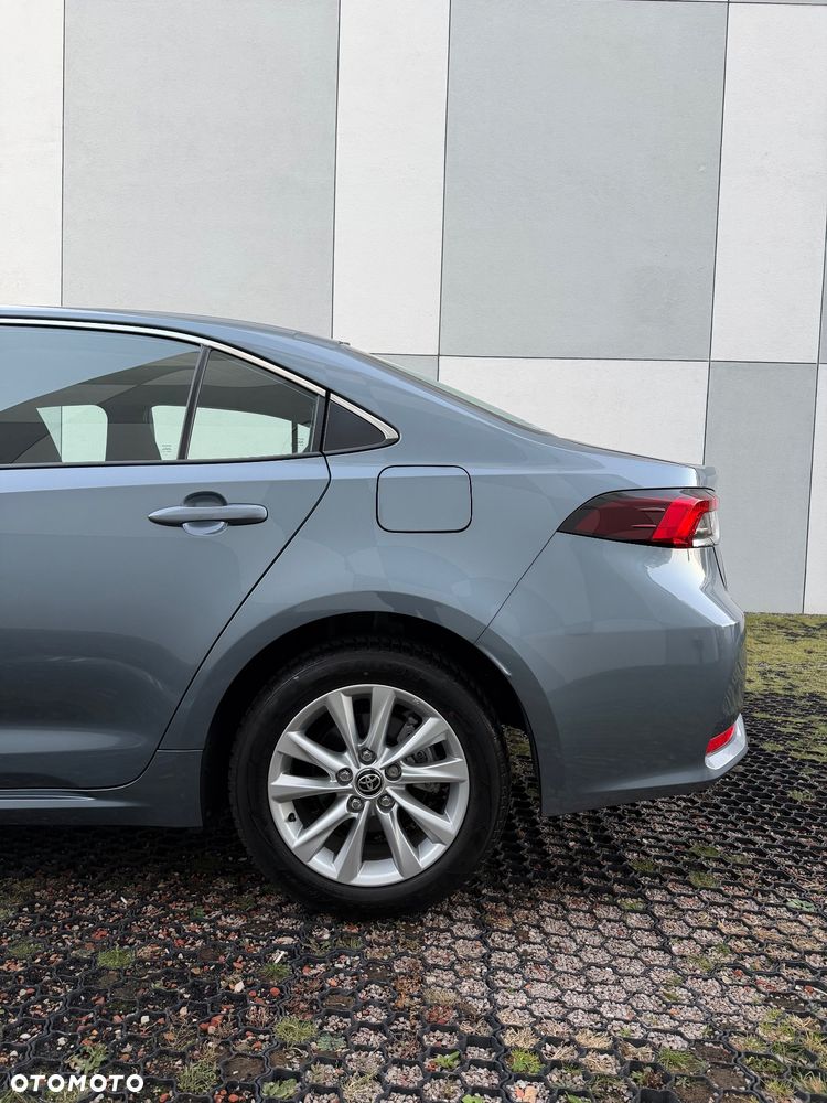 Toyota Corolla - 10