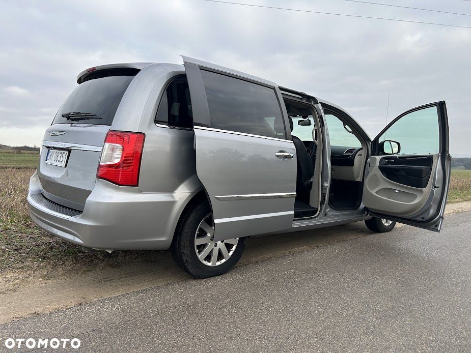 Chrysler Town & Country 3.6 Touring - 3