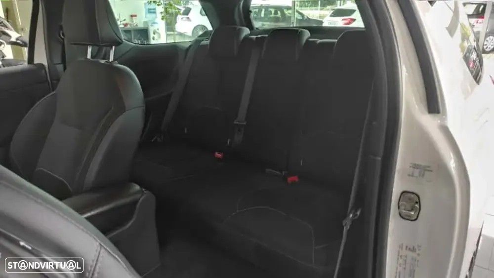 Citroën DS3 1.6 HDi Airdream So Chic - 7