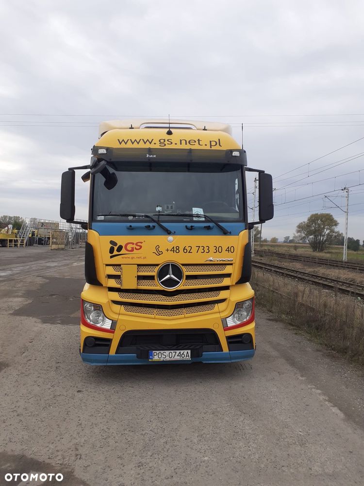 Mercedes-Benz Mercedes-Benz - 1