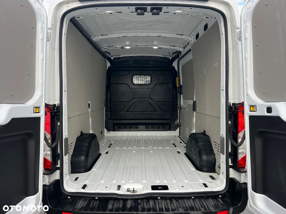 Ford Transit - 8
