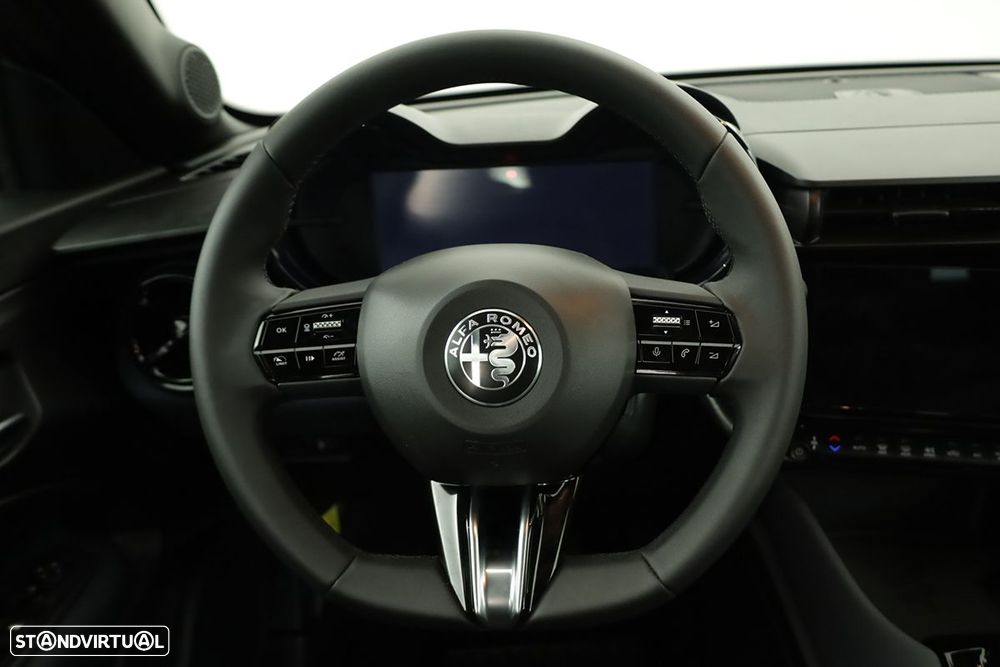 Alfa Romeo Junior Elletrica 50 kWh - 15