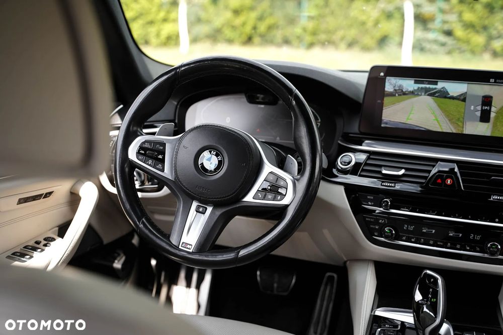 BMW Seria 5 540d xDrive mHEV M Sport sport - 21