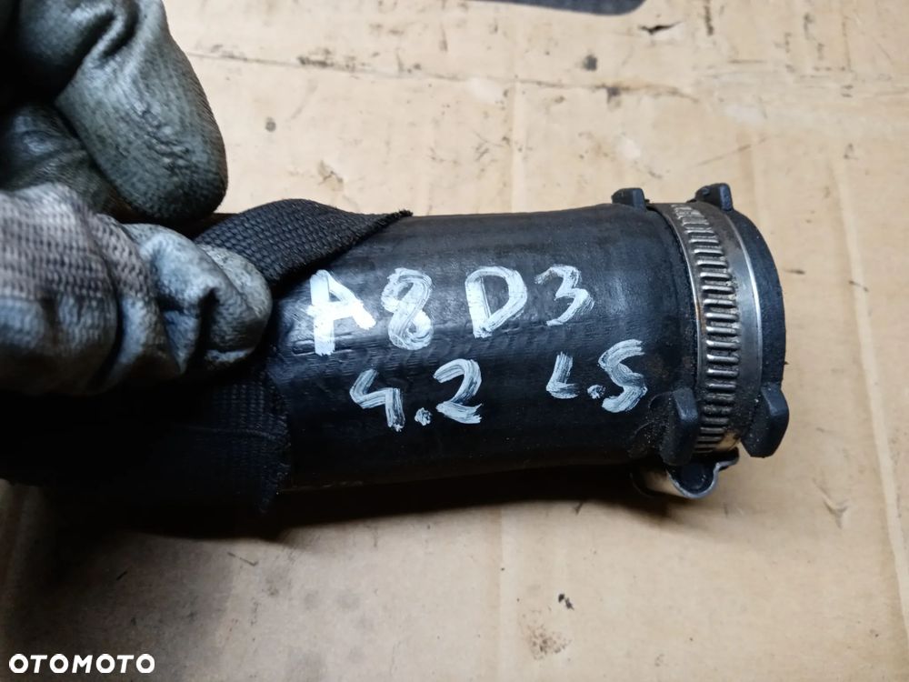 Przewód rura wąż intercoolera Audi A8 D3 4.2 TDI - 3