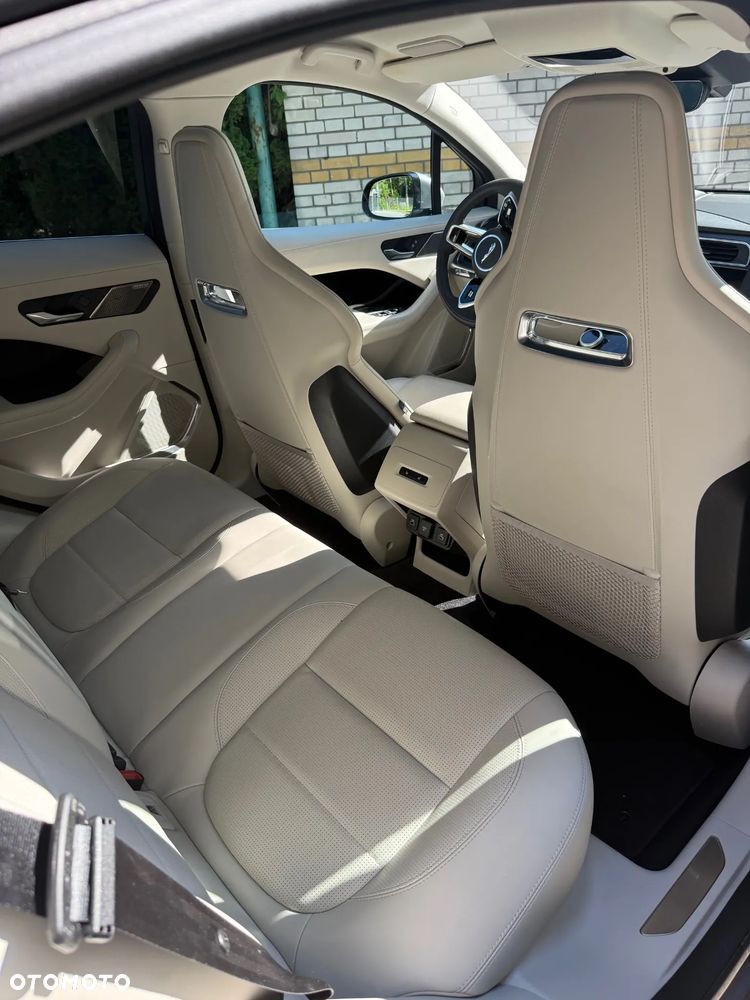 Jaguar I-Pace EV400 AWD HSE - 11