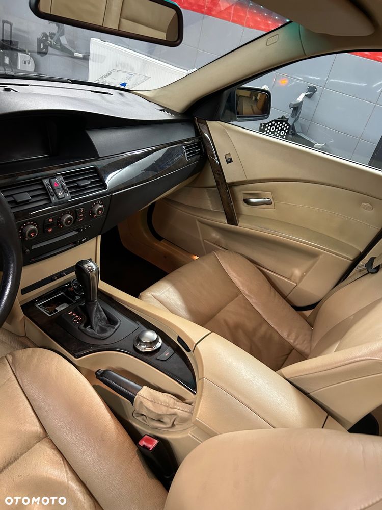 BMW Seria 5 - 24