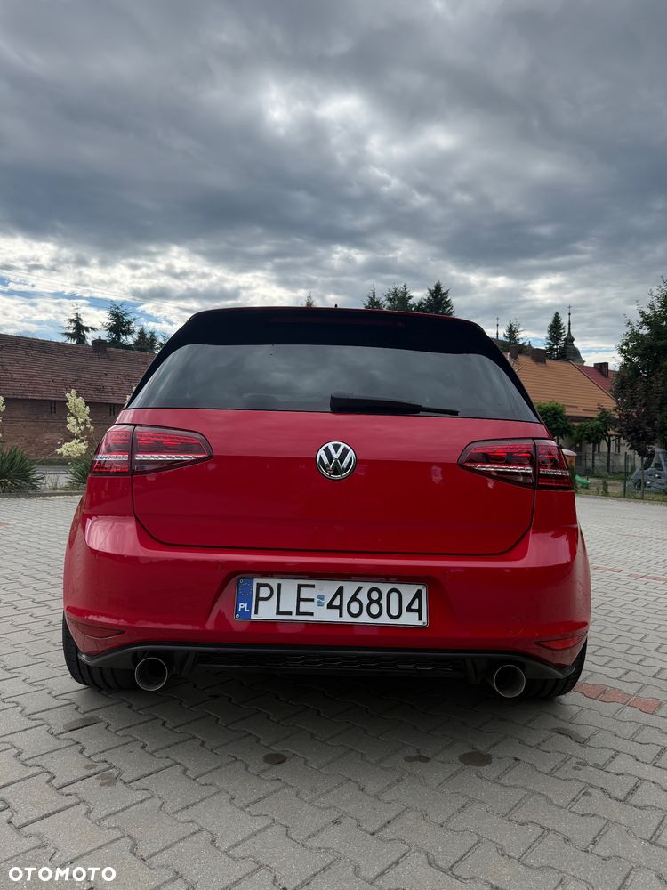 Volkswagen Golf - 7