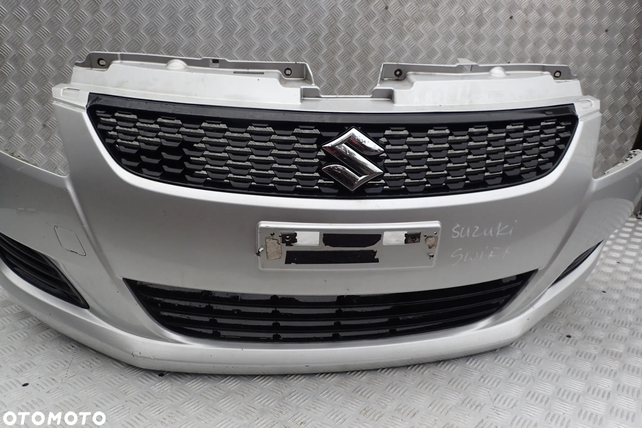 ZDERZAK PRZÓD SUZUKI SWIFT  71711-68L0 - 2