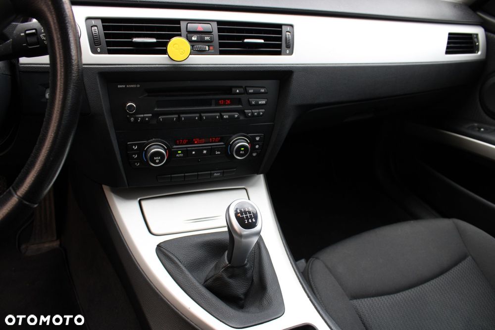 BMW Seria 3 318d - 7