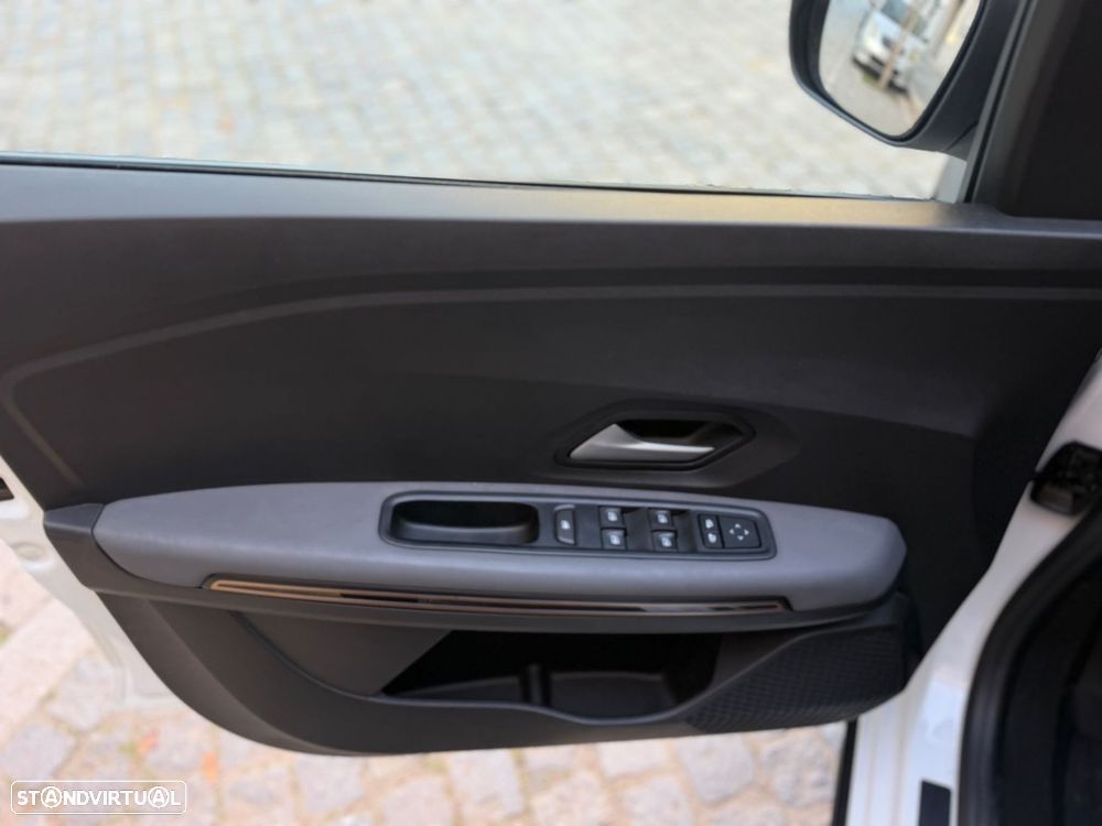 Dacia Jogger 1.0 ECO-G Comfort 7L Bi-Fuel - 9