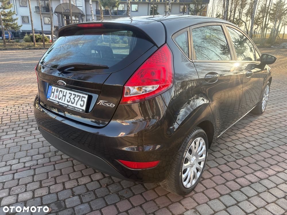 Ford Fiesta 1.25 Champions Edition - 36