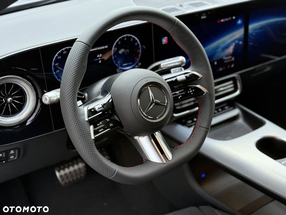 Mercedes-Benz CLA - 25