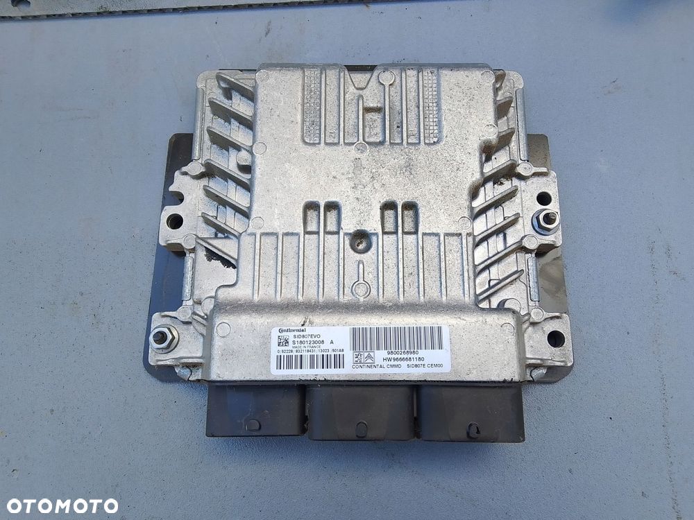 komputer silnika citroen c4 picasso i 1.6 ehdi 9800268980 - 1