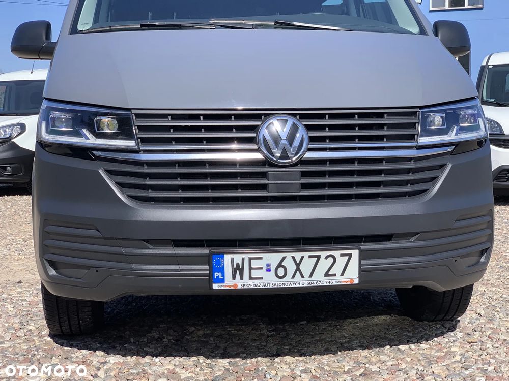 Volkswagen TRANSPORTER T6 TRWAŁY TDI SILNIK DNA 2.0TDI MOC 150KM DSG 7 MOCNA SKRZYNIA DQ-500 AUTOMAT, ZABUDOWA KOMBI VAN MINIBUS SPECJALNA CARAVELLE Reflektory FULL-LED Przód,  Lampy FULL-LED Tył, Kamera, Radar, Czujniki zmiany pasa, 2x boczne drzwi przesuwne! Aktywny tempomat, Podgrzewane fotele, Dwustrefowa Klimatyzacja i ogrzewanie! Fabryczne oryginał WEBASTO 5kW THERMO COMFORT SE Szybkie nagrzewanie silnika zimą! Ilość miejsc 9 osobowy - 40