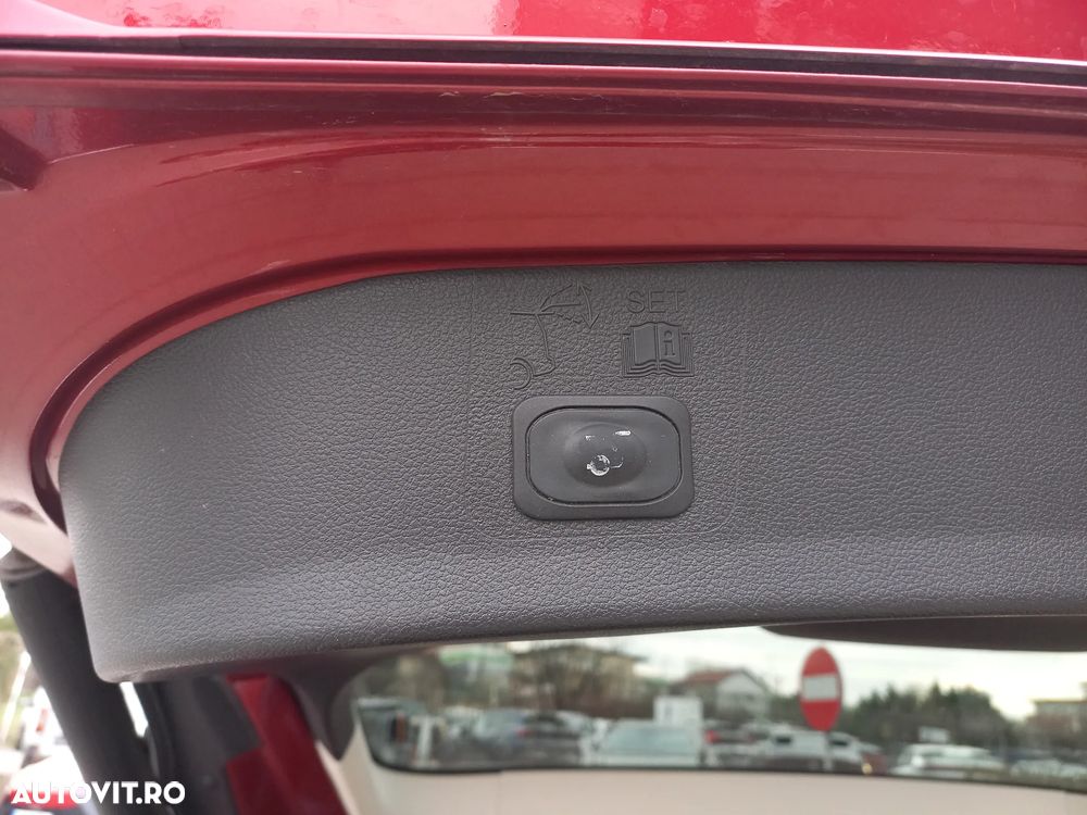 Ford Kuga 2.0 TDCi 4WD Powershift Titanium - 15