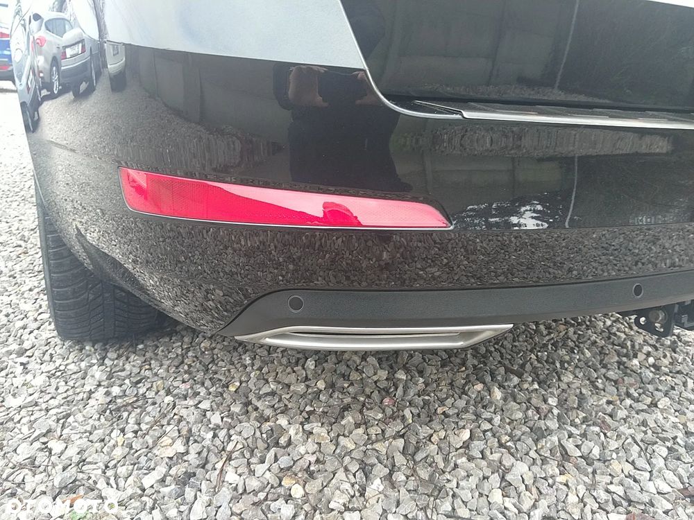 Skoda Octavia 2.0 TDI Edition DSG - 13