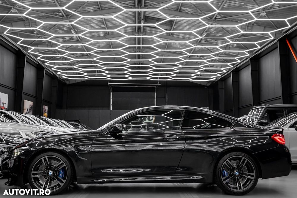BMW M4 Coupe - 28