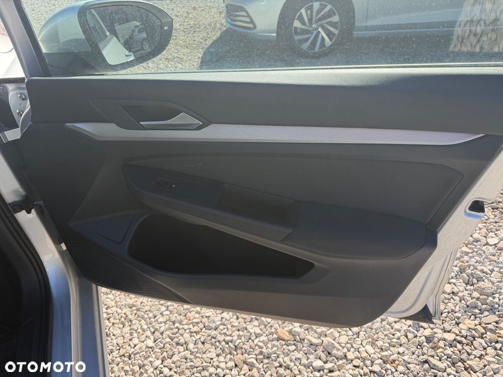 Volkswagen Golf 1.5 TSI BMT Comfortline - 33