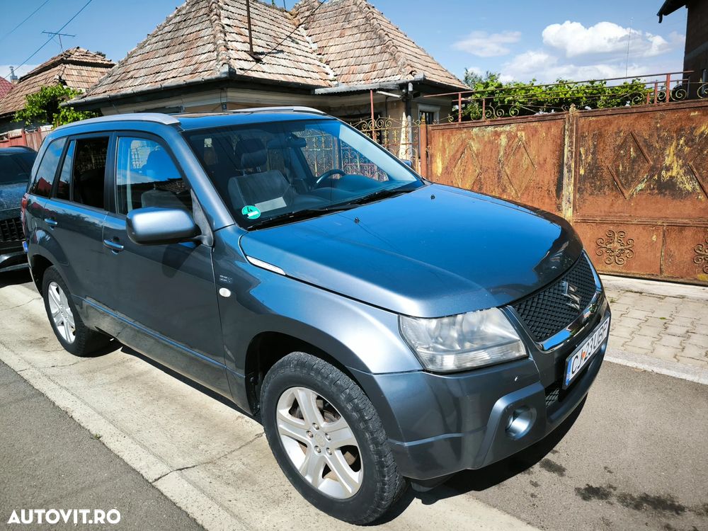 Suzuki Grand Vitara 1.9 DDIS JLX-ES - 2