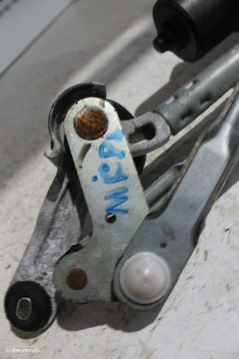 Limpa Para Brisas Nissan Micra - 3