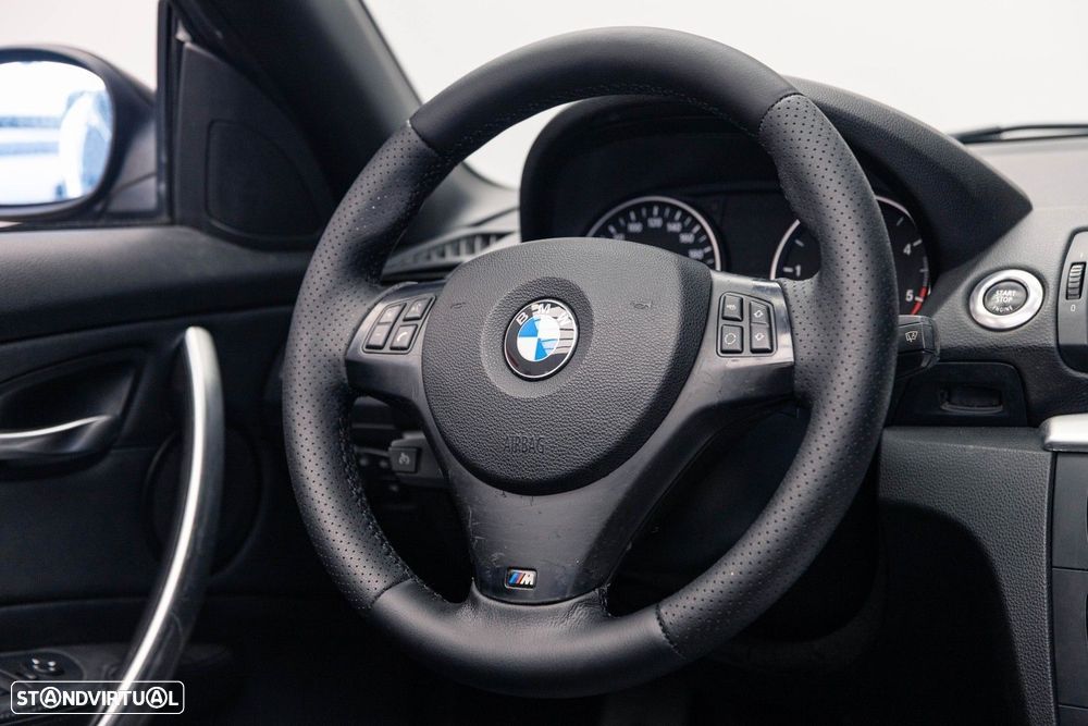 BMW 118 d Pack M - 24