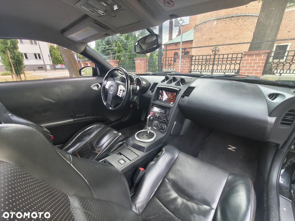 Nissan 350 Z - 20