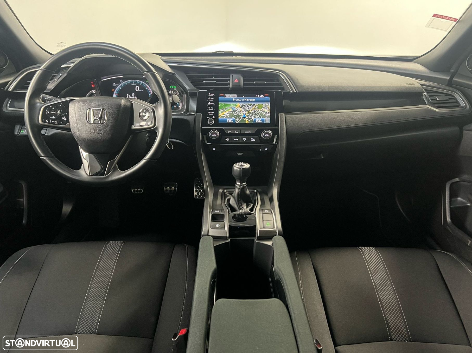 Honda Civic 1.0 i-VTEC Executive - 8