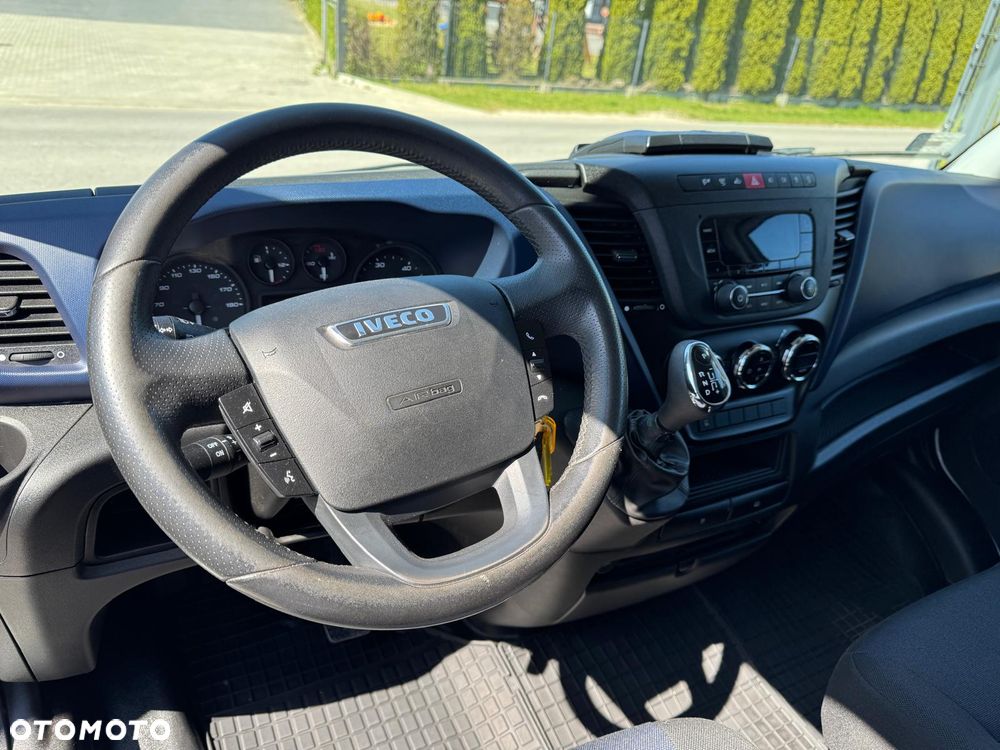 Iveco Daily 35S18 Hi-Matic Brygadowy 7 osobowy Tylko 57 tyś km Salon PL jak nowy - 9