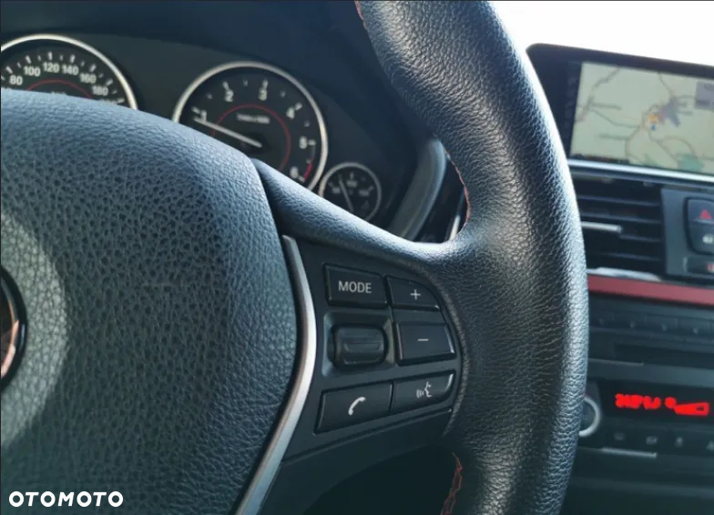 BMW Seria 3 318d Touring Sport Line - 23