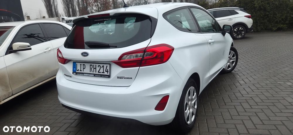 Ford Fiesta 1.1 S&S TREND - 11