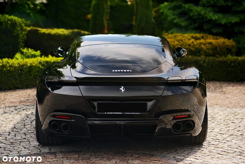 Ferrari Roma - 12
