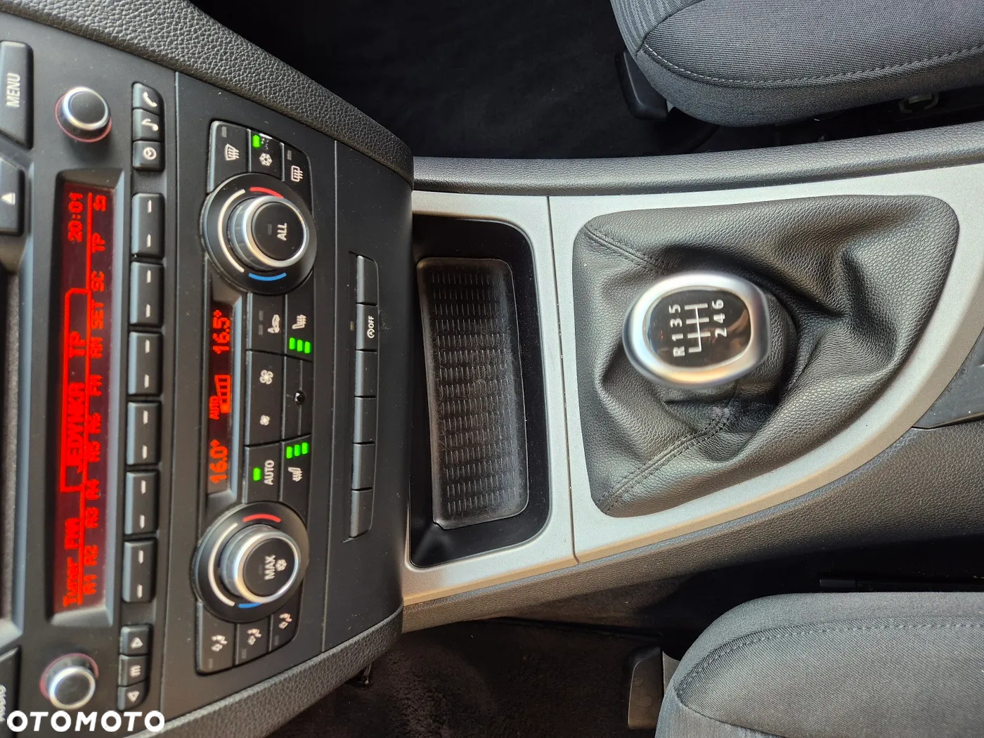 BMW Seria 1 - 21