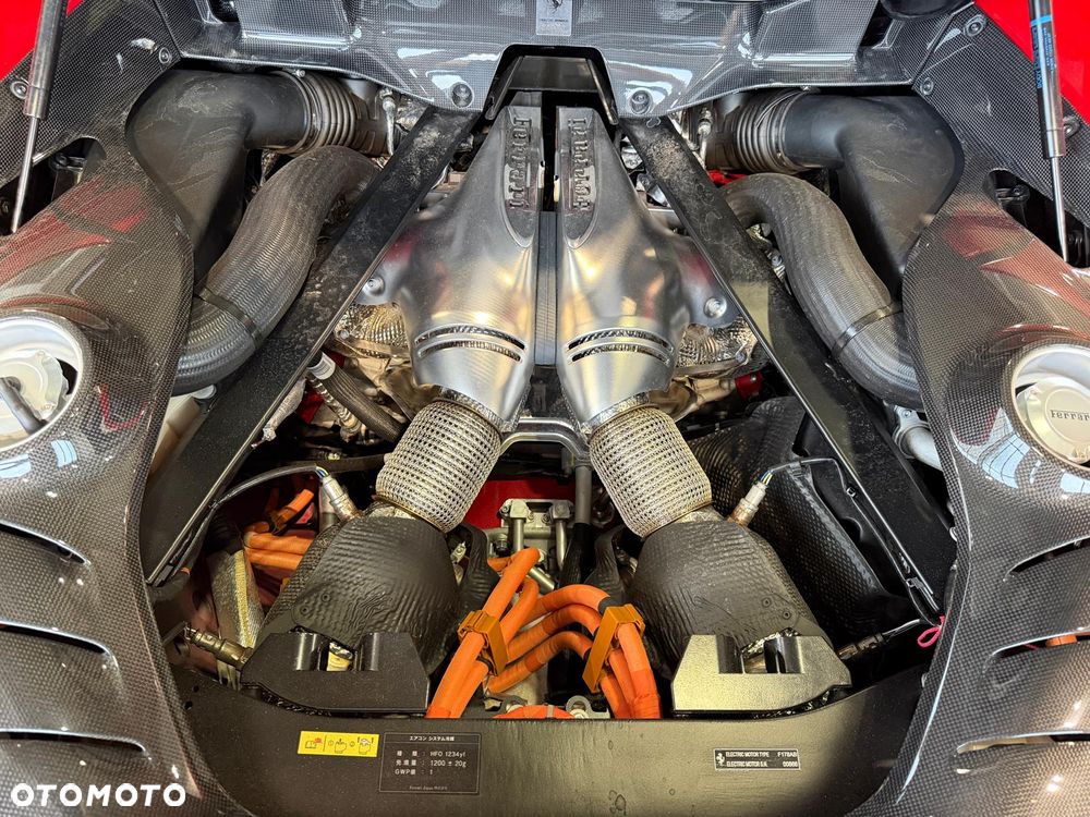 Ferrari 296 GTB - 33