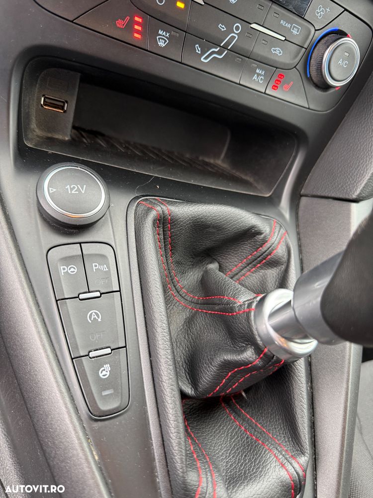 Ford Focus Turnier 1.5 EcoBoost Start-Stopp-System ST-Line - 16