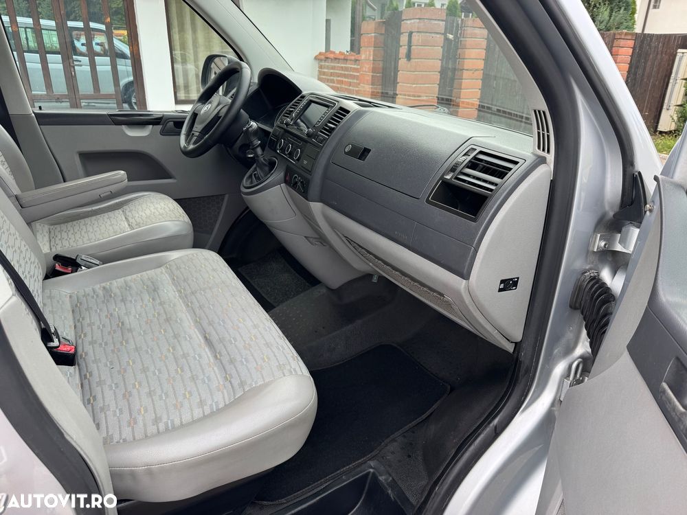 Volkswagen Multivan - 9
