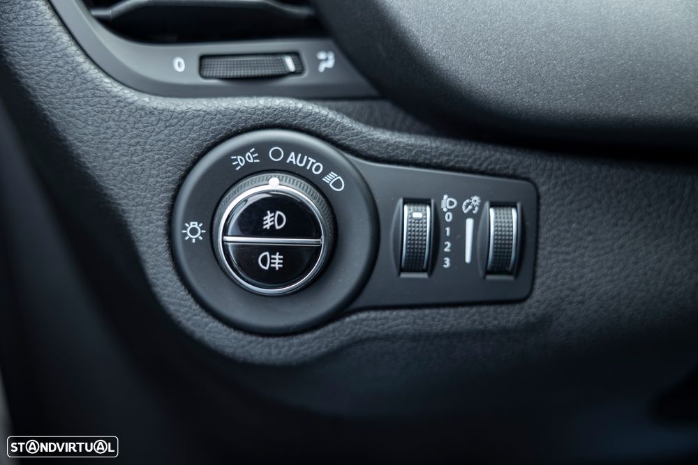 Fiat 500X 1.6 MJ City Cross DCT S&S - 10