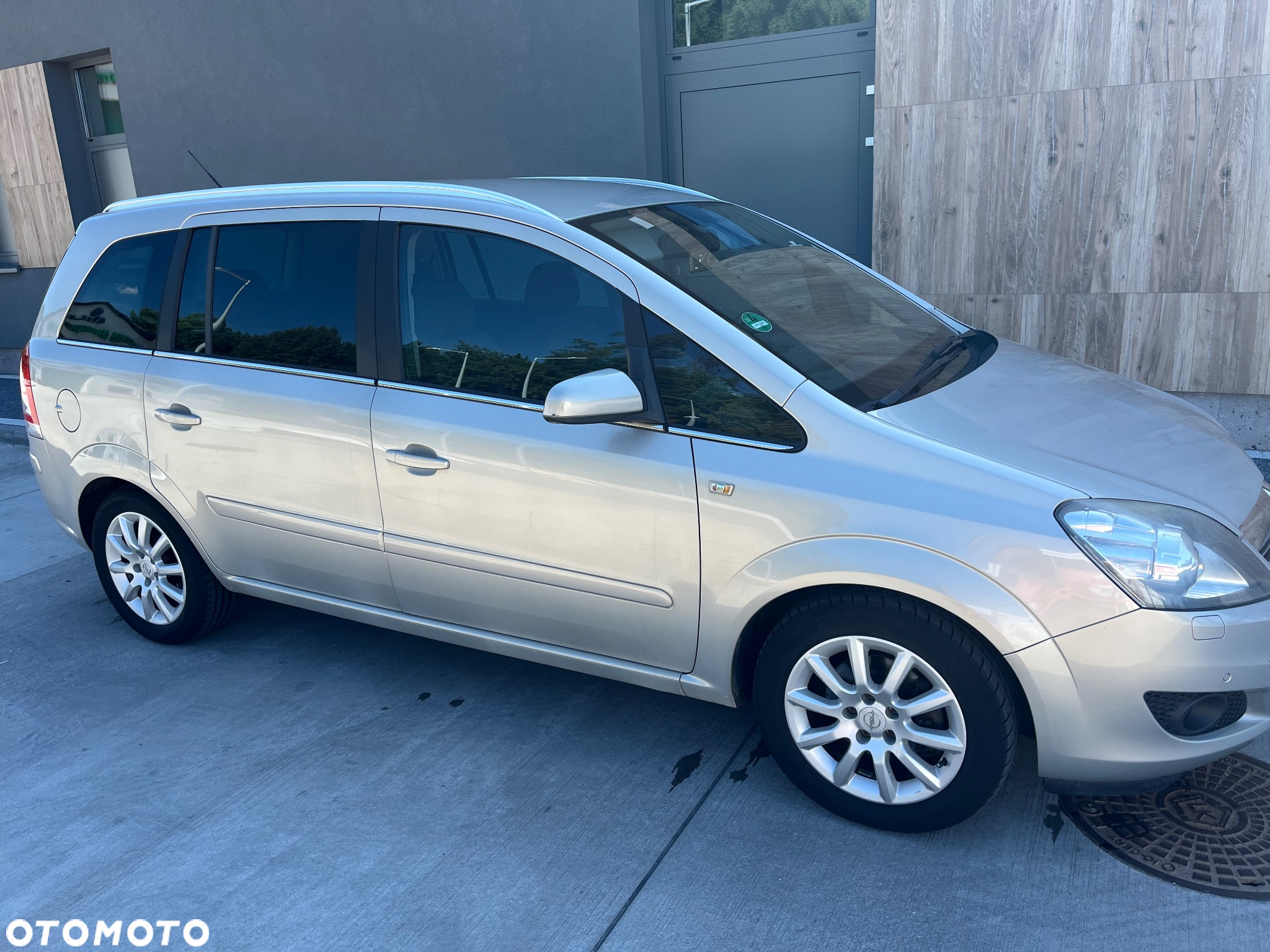 Opel Zafira 1.6 Cosmo - 4