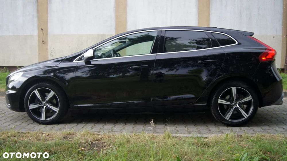 Volvo V40 T3 Drive-E R-Design Momentum - 25