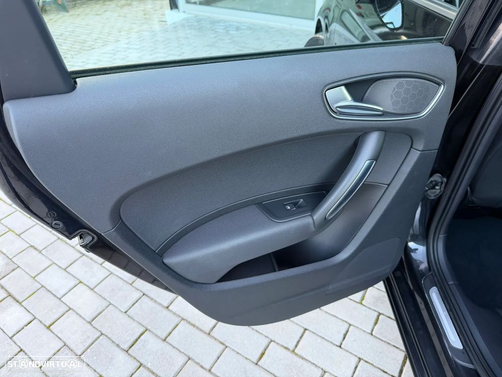 Audi A1 Sportback 1.6 TDI Attraction - 7