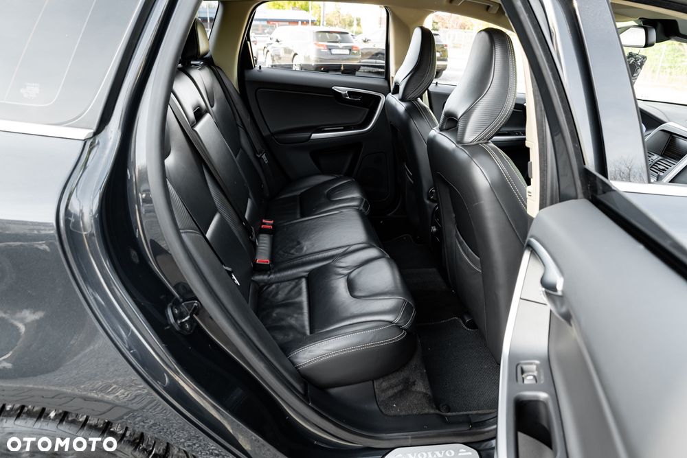 Volvo XC 60 2.0T Powershift RDesign - 21
