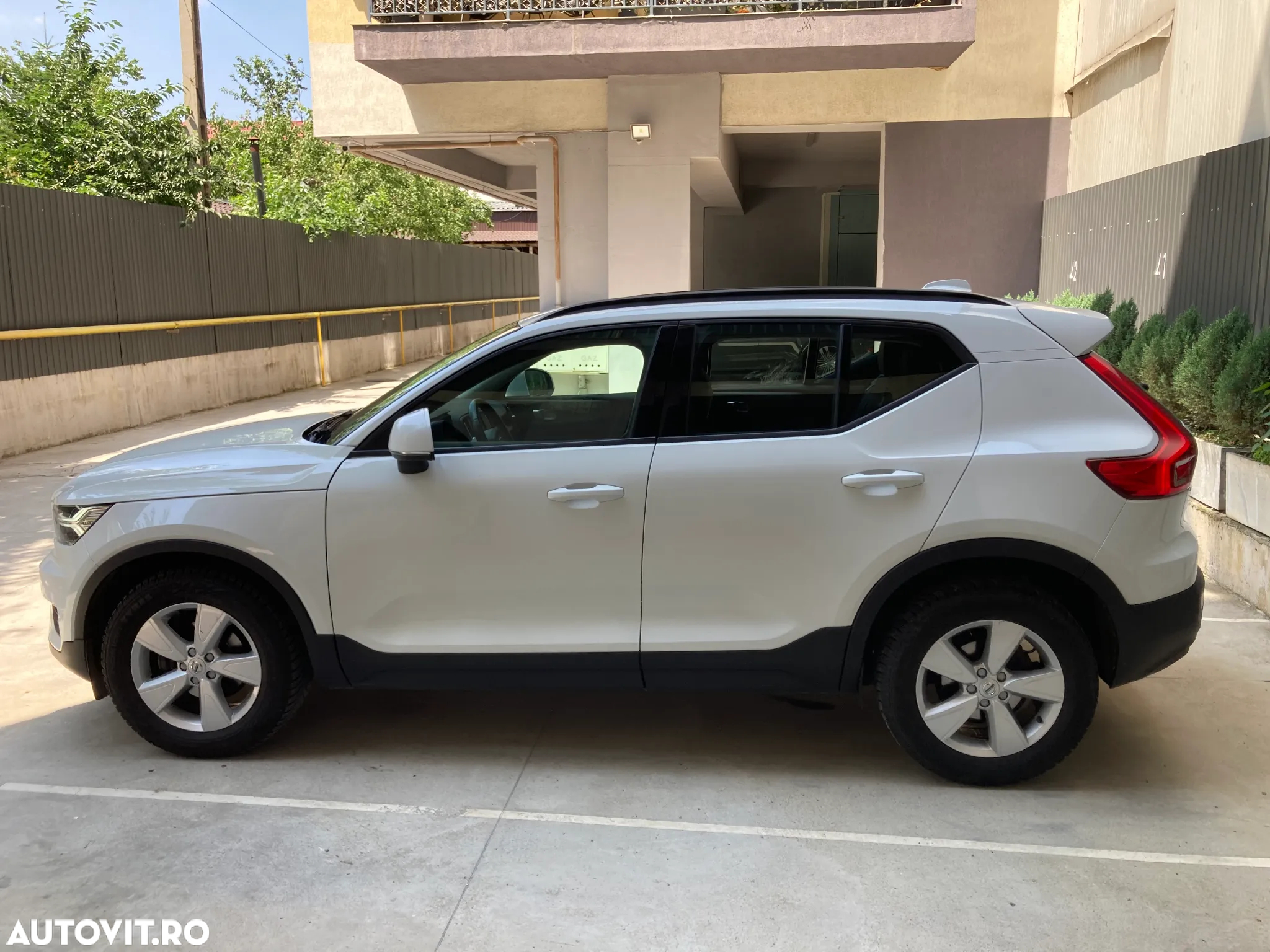 Volvo XC 40 T3 AT8 Momentum - 10