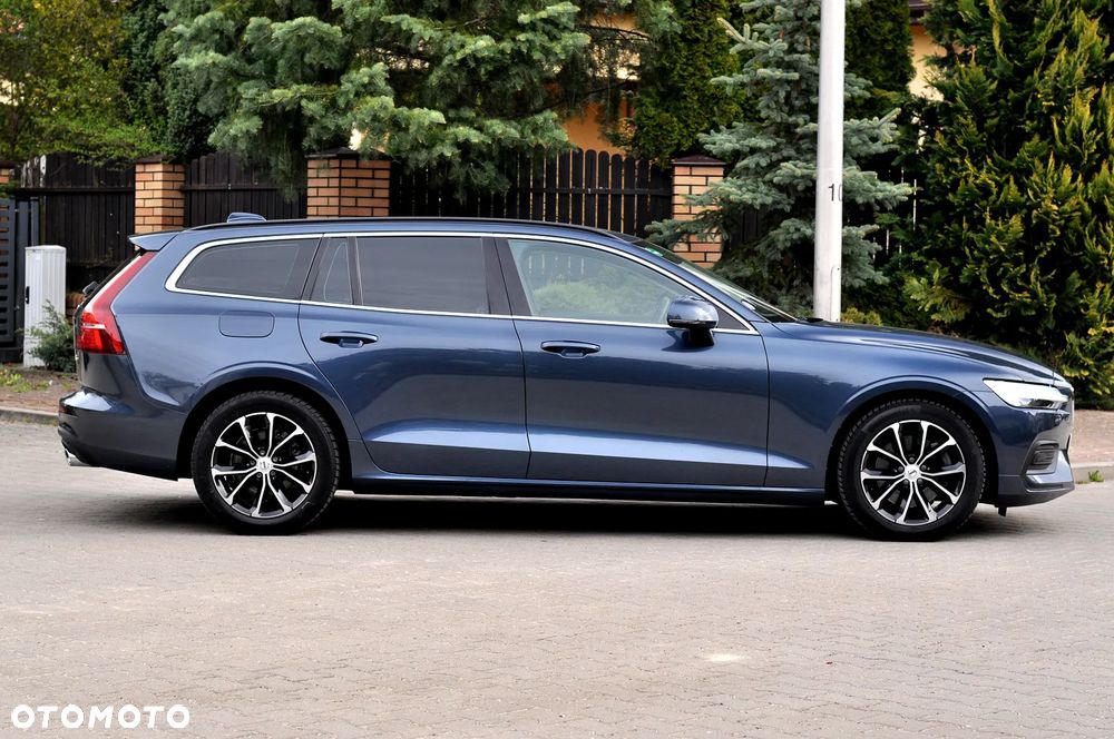 Volvo V60 2022