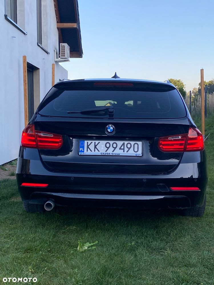 BMW Seria 3 318d DPF Touring Edition Sport - 6